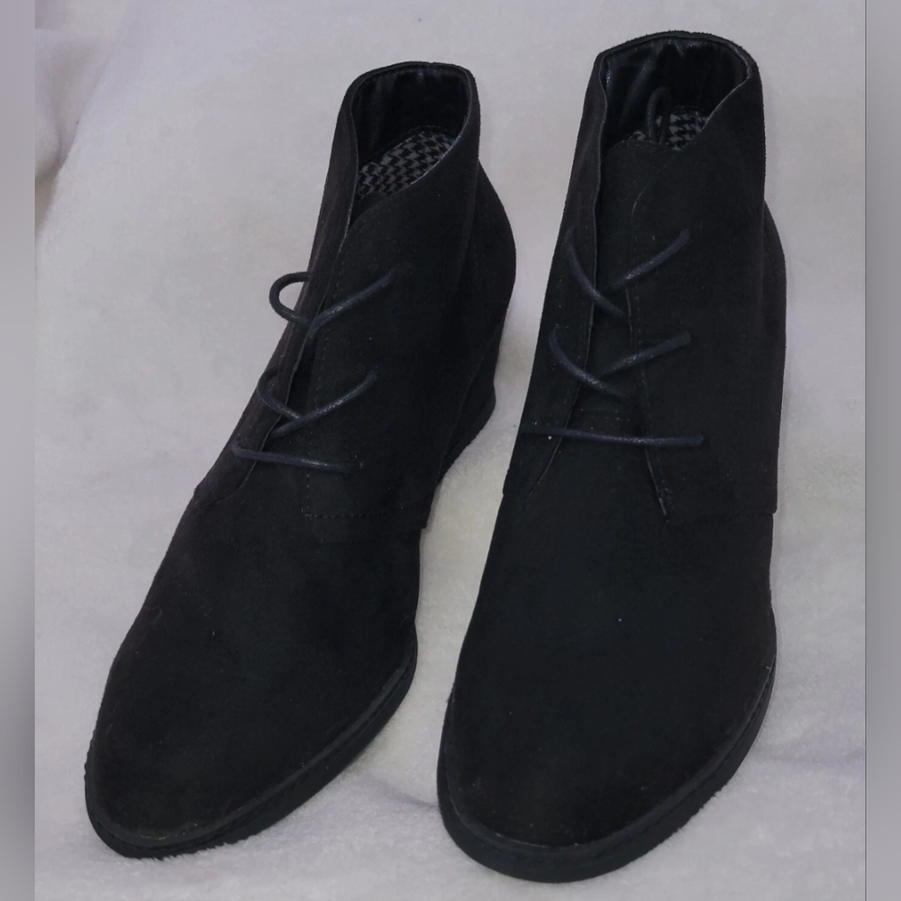 Black Ankle Boots MARBELLA Women Sz 10 Med Wedge Faux Suede Booties Lace Shoes